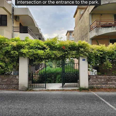 Konstantinos, Mon Repo Apartment Corfu (city)